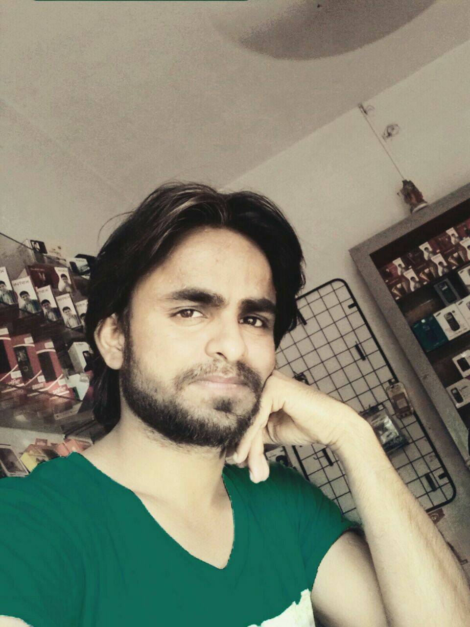 Rahul Singh DJ Wale Babu - logo Rahul Singh DJ Wale Babu - logo
